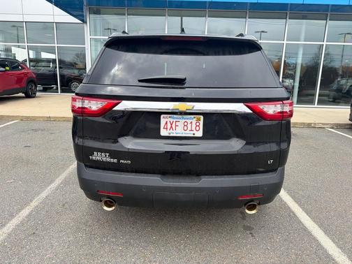 Mosaic Black Metallic 2020 Chevrolet Traverse LT Leather