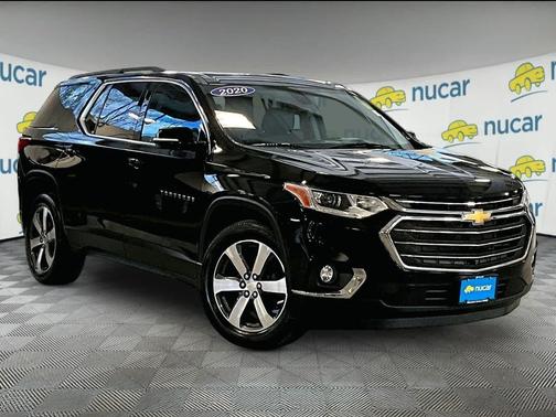 Mosaic Black Metallic 2020 Chevrolet Traverse LT Leather