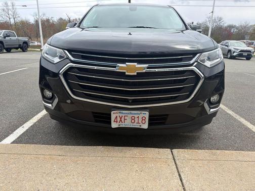 Mosaic Black Metallic 2020 Chevrolet Traverse LT Leather