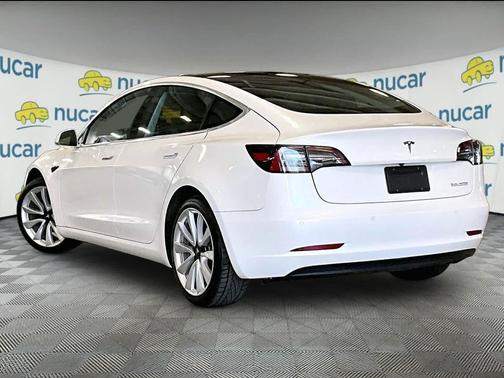 Pearl White Multi-Coat 2020 Tesla Model 3 Performance