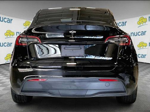 2025 Tesla Model Y Long Range Dual Motor All-Wheel Drive