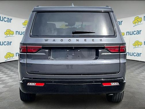 Baltic Gray Metallic Clearcoat 2023 Jeep Wagoneer Series II Carbide 4x4