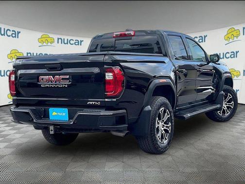 Onyx Black 2024 GMC Canyon AT4