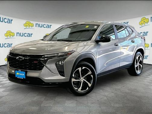 Sterling Gray Metallic 2024 Chevrolet Trax FWD 1RS