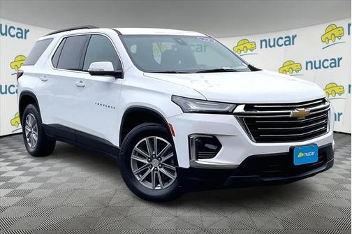 2022 Chevrolet Traverse LT Leather