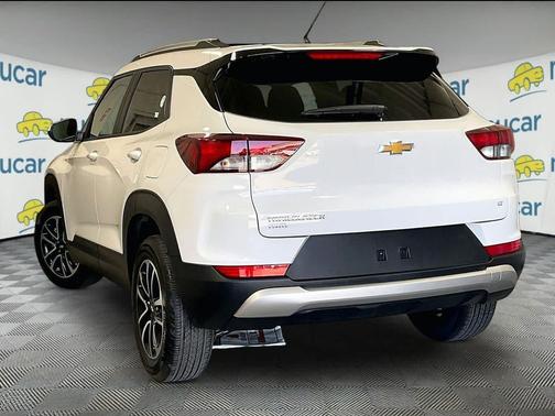 Summit White 2025 Chevrolet Trailblazer LT