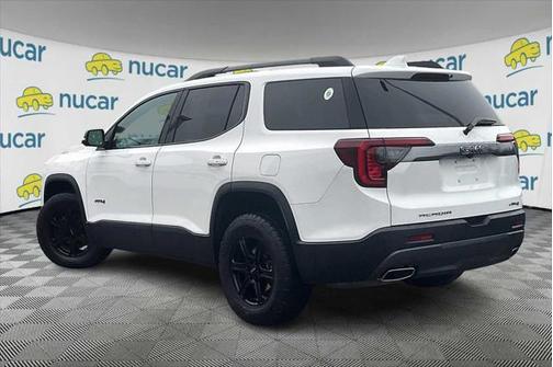 2023 GMC Acadia AWD AT4