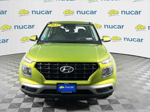 2022 Hyundai VENUE SE