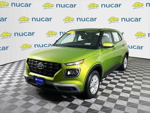 2022 Hyundai VENUE SE