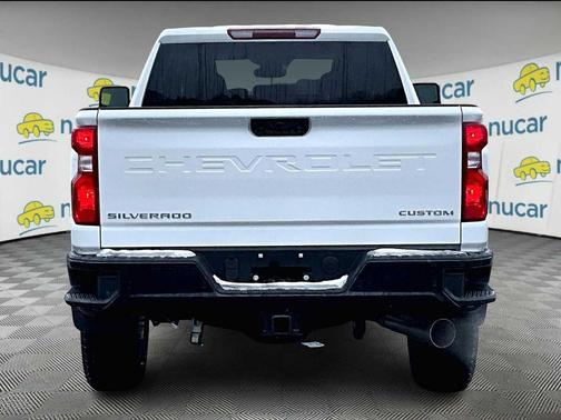 2025 Chevrolet Silverado 2500 Custom