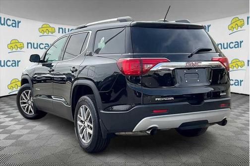 2017 GMC Acadia SLE-2