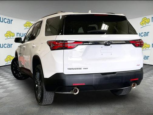 Summit White 2023 Chevrolet Traverse RS