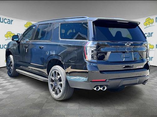 2025 Chevrolet Suburban RST