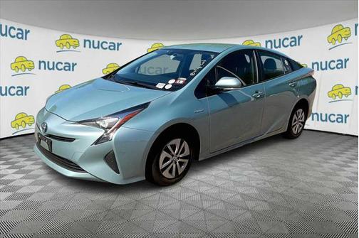 2016 Toyota Prius Three