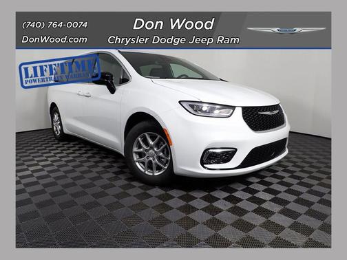 Bright White Clearcoat 2026 Chrysler Pacifica Select