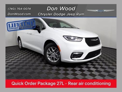 Bright White Clearcoat 2026 Chrysler Pacifica Select