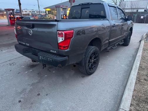 2017 Nissan Titan XD SV