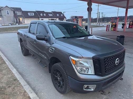 2017 Nissan Titan XD SV