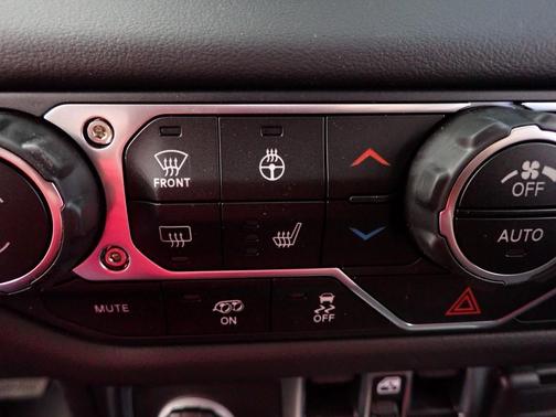 2025 Jeep Wrangler Rubicon 392