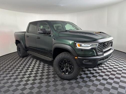 Serrano Red 2026 RAM 1500 RHO
