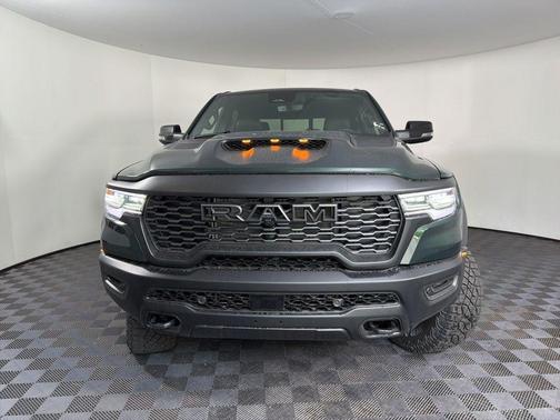 Serrano Red 2026 RAM 1500 RHO