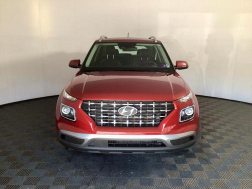 2023 Hyundai VENUE Limited