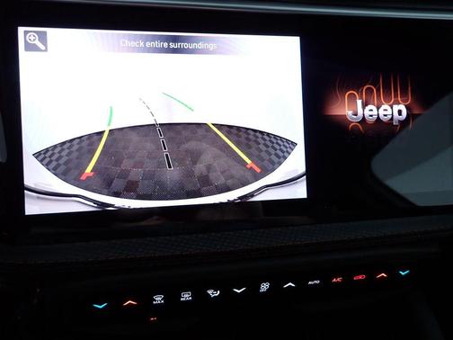 Bright White Clearcoat 2026 Jeep Cherokee Limited