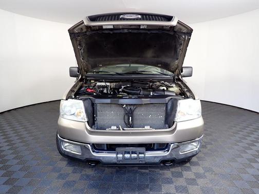 Arizona Beige Clearcoat Metallic 2004 Ford F-150 XL