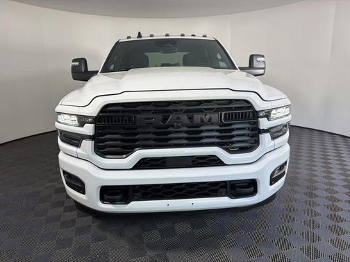 Bright White Clearcoat 2026 RAM 2500 Big Horn