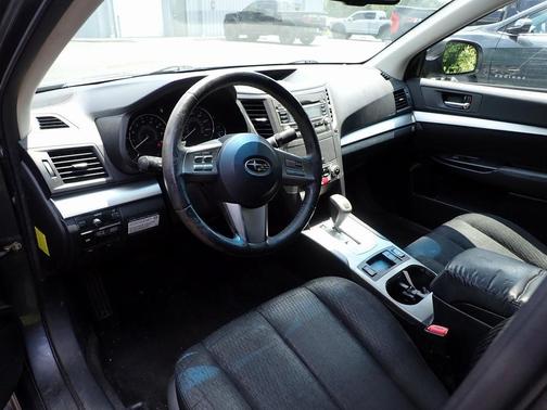 2010 Subaru Legacy 2.5i