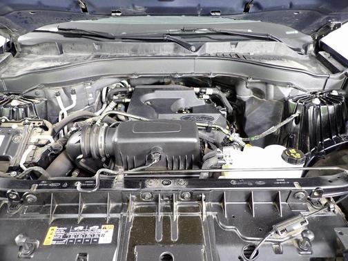 2020 Ford Explorer Base