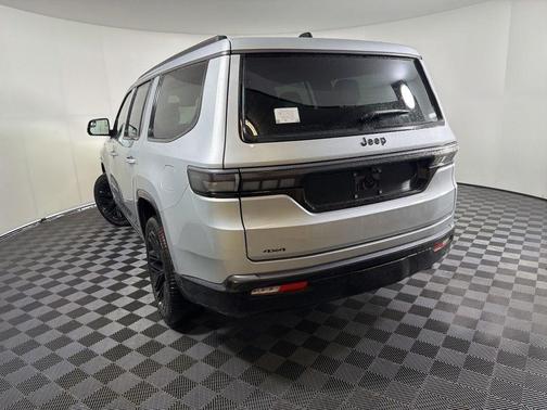 Silver Zynith 2026 Jeep Grand Wagoneer Limited Reserve