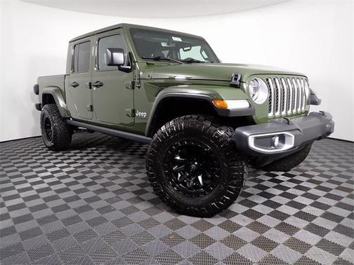 2022 Jeep Gladiator Overland