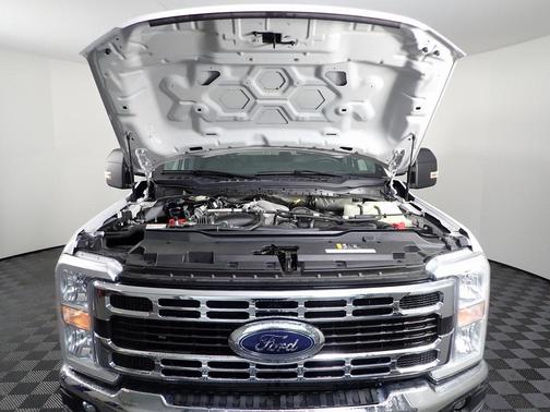 2023 Ford F-350 XLT