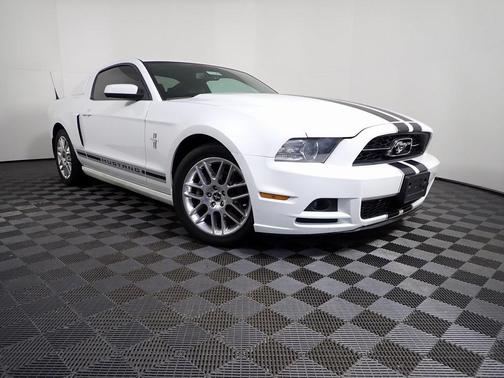 2014 Ford Mustang V6 Premium