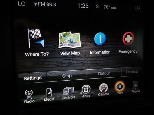 Brilliant Black Crystal Pearlcoat 2014 Jeep Cherokee Limited