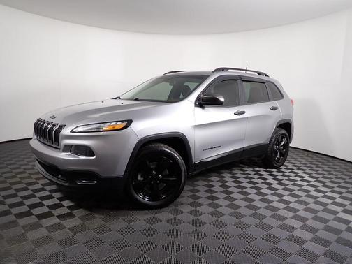 2017 Jeep Cherokee Sport