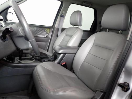 2005 Ford Escape XLT