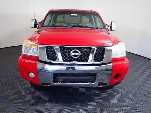 2010 Nissan Titan LE