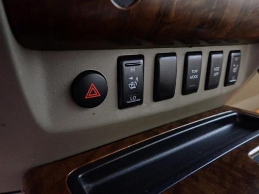 2010 Nissan Titan LE