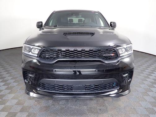 DB Black Crystal Clearcoat 2026 Dodge Durango GT