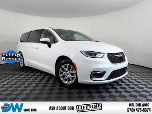 2023 Chrysler Pacifica Touring-L