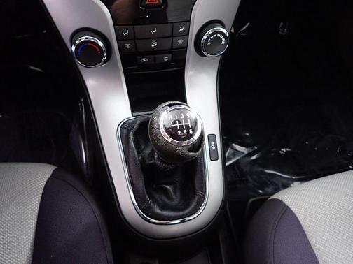 2013 Chevrolet Cruze LS