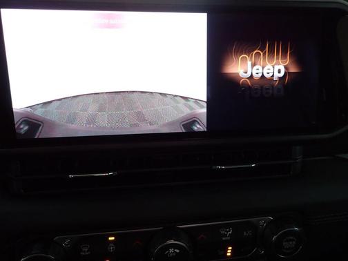 Anvil Clearcoat 2026 Jeep Gladiator Sport