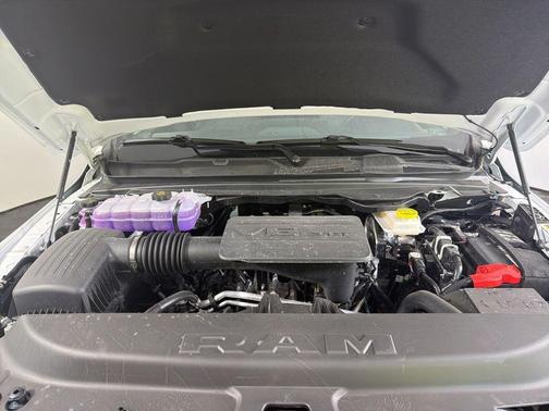 Bright White Clearcoat 2026 RAM 1500 Tradesman