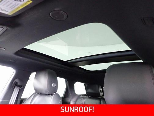 2022 Land Rover Range Rover Evoque SE