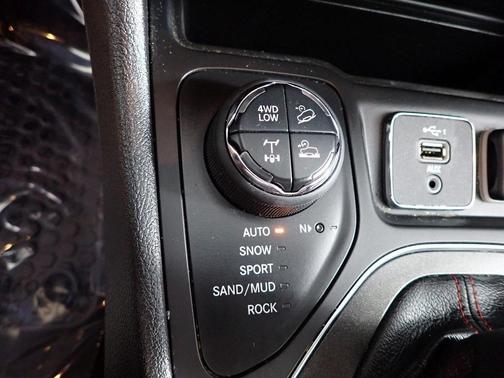 2021 Jeep Cherokee Trailhawk