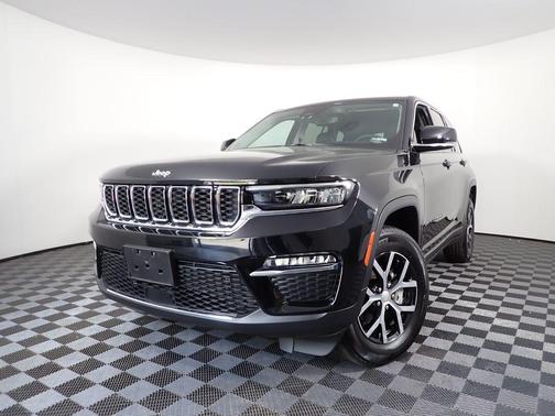Diamond Black 2023 Jeep Grand Cherokee Limited