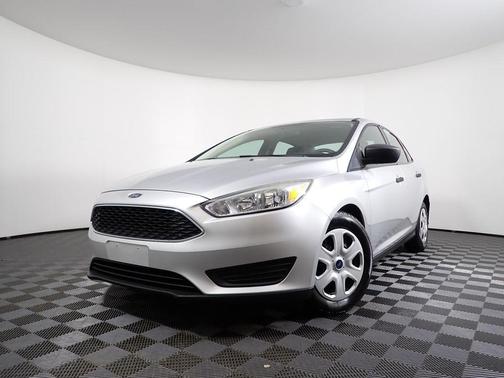 Ingot Silver Metallic 2017 Ford Focus S