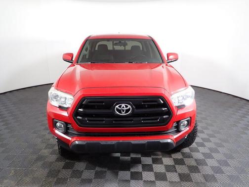 2016 Toyota Tacoma SR
